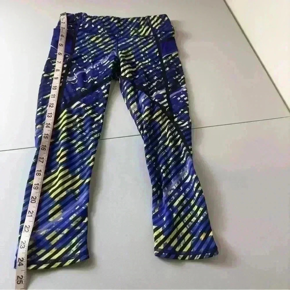 Athleta Blue Green Radical Stride Capri Leggings Women Size XXS Yoga Gym Active - Picture 12 of 14